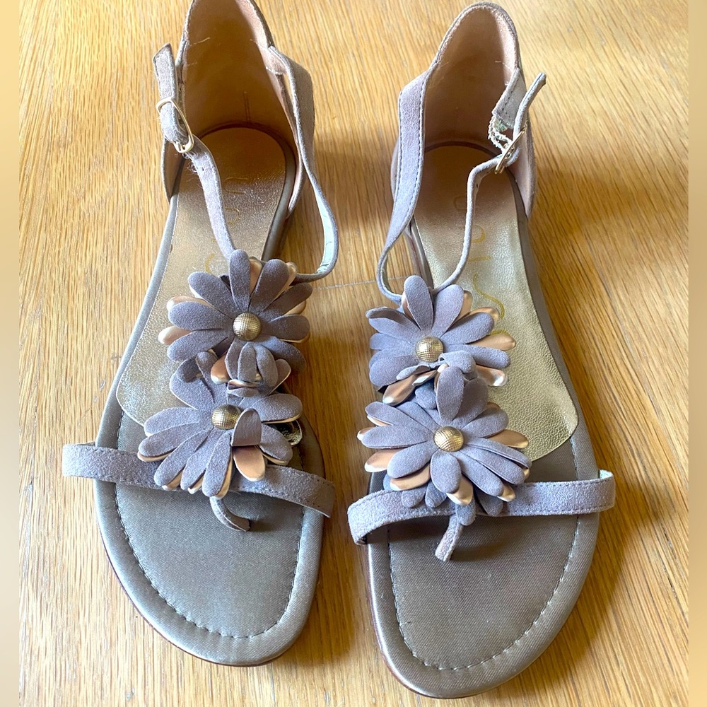 Unisa floral sandals